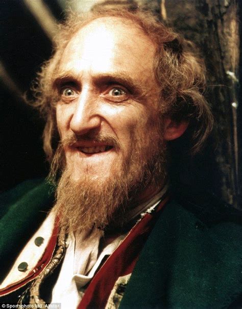 Fagin Actor Ron Moody Who Died Aged 91 Ted £598k To Beloved Wife