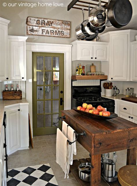 32 Cozy Vintage Kitchen Designs That Youll Love Interior God