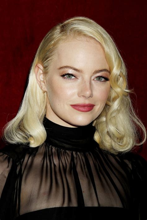 Emma stone is wondrous as cruella de vil from 101 dalmatians in this new disney origin story, out friday, in which she plays british fashion designer estella. Emma Stone looked like a goth-glam Marilyn Monroe at the ...