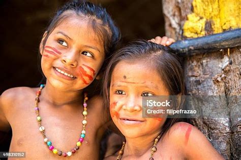 Süße Typisch Brasilianische Mädchen Im Amazonas Brasilien Stockfoto Und Mehr Bilder Von 2015