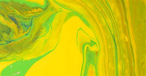 Mixture Of Yellow And Green Paint · Free Stock Video