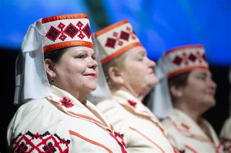 old slavic women sing songs belarusians in national headdresses editorial stock image image