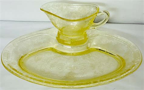 Yellow Florentine Gravy Boat And Platter With Indent Ebay