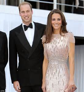 Nudist Royals Kate And Wills Could Have Naked Neighbours Thanks To
