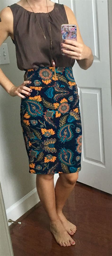Lularoe Cassie Skirt Perfect For Fall Lula Roe Outfits Fashion Outfits