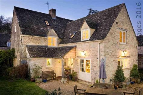Barnsley Cottage Is A Large And Stylish Grade Ii Listed Cotswold Stone