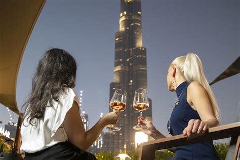 Dubai S Best New Year S Eve Deals With Burj Khalifa Views What S On