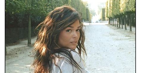 When she was 3 years old, she lived in french antilles with her mother and the french artist coluche. Alexandra Boucherifi *Paris* : LOLA DEWAERE dans MINCE ALORS