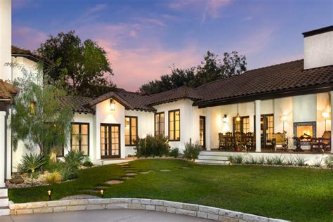 Dallas Most Beautiful Neighborhood And The Stunning Houses That Define