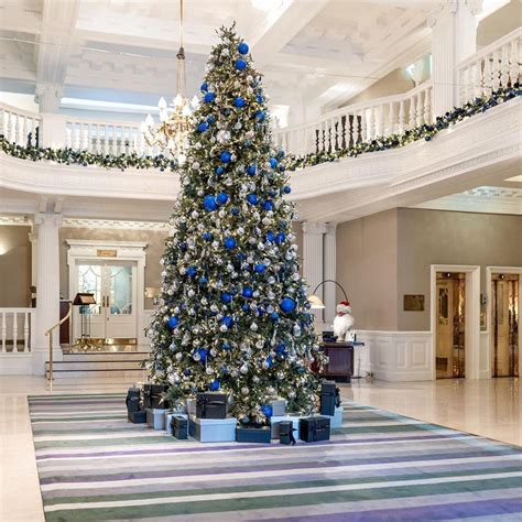 21 Stunning Hotel Christmas Trees