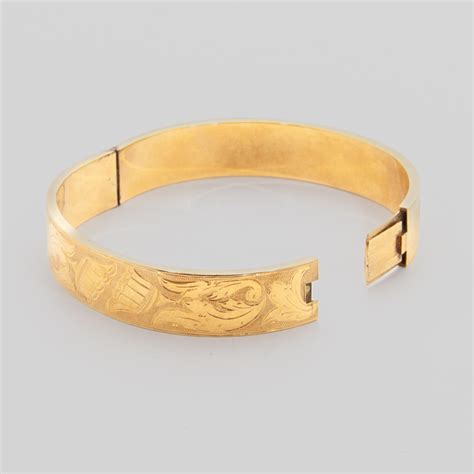 Vintage 14k Gold Floral Engraved Bangle Bracelet For Sale At 1stdibs