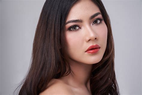Studio Beyond Makeup Indonesia Top Makeup Artist