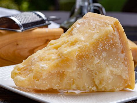 Parmesan cheese has a lot of health benefits - Business Insider