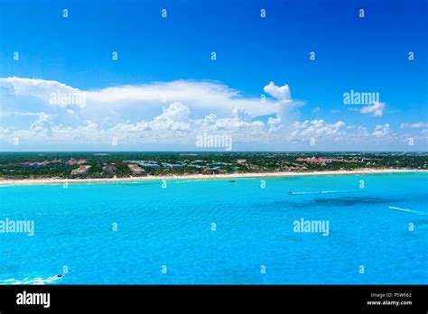 Cancun Mexico From Birds Eye View Cancuns Beaches With Hotels And