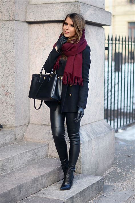 Outfit Ideas With Black Leggings