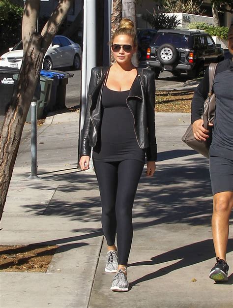 15 Pregnant Celebs Who Still Got Their Gym On While Expecting
