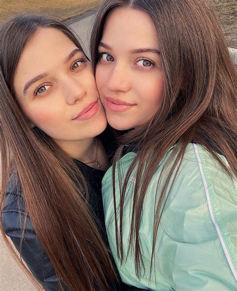 Die Schönsten Zwillingsschwestern Hübsche Mädchen