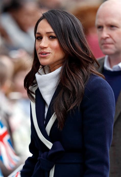 Meghan Markles Red Highlights Meghan Markle Hair Black Hair Caramel Highlights Black Hair