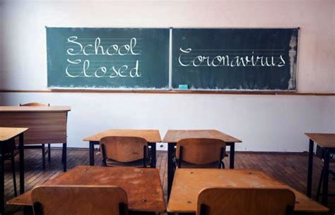 En france, les fermetures de classes se multiplient, les enseignants regrettent l'illisibilité des critères. Fermeture des écoles : l'Unesco propose son organe IIPE ...