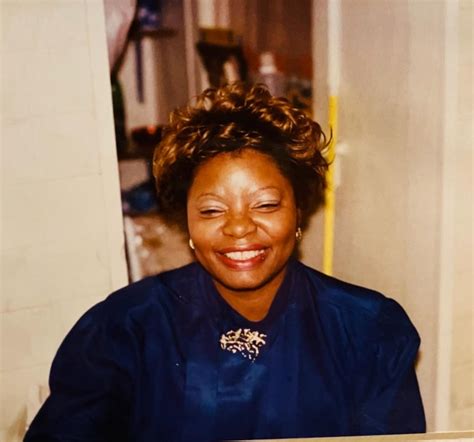 Obituary For Brenda L Kendricks Ibe Sunset Funeral Homes