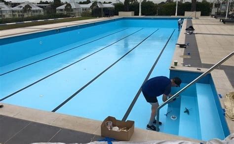 5 Best Epoxy Pool Paints Of 2021 Reviewed And Compared Wezaggle