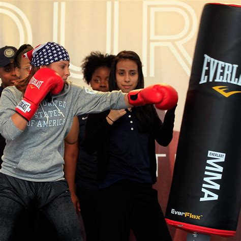 Us Women S Boxer Marlen Esparza To Take Fledgling Olympic Sport To New Heights Bleacher Report