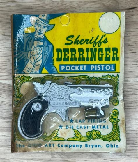 1960s Early Vintage Western Sheriffs Derringer Pocket Pistol On Card