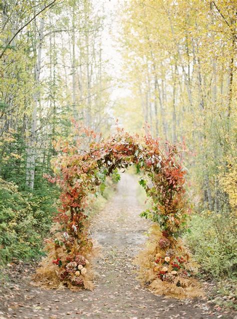 39 Of Our Favorite Ideas For Your Fall Wedding Wedding Ceremony Arch