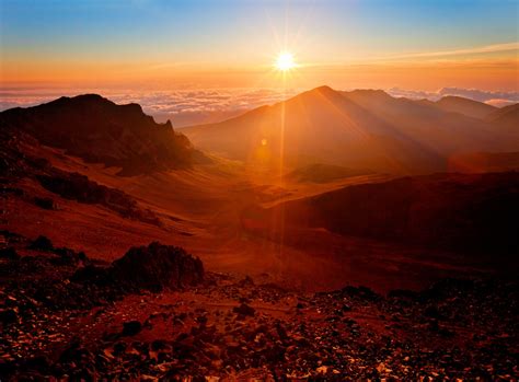 Mauis Haleakala National Park Sunrise Is So Popular You Have To Pay