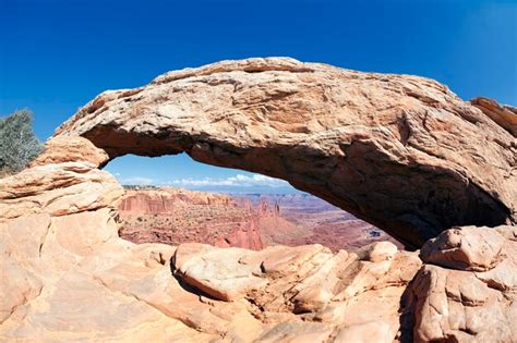 Premium Photo View Of The Famous Mesa Arch At Canyonlands National