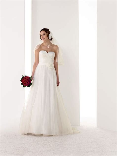 Pronovias, marylise oder rembo styling nach münster. Mlle Fany, Pronuptia | Brautmode, Braut, Brautkleid