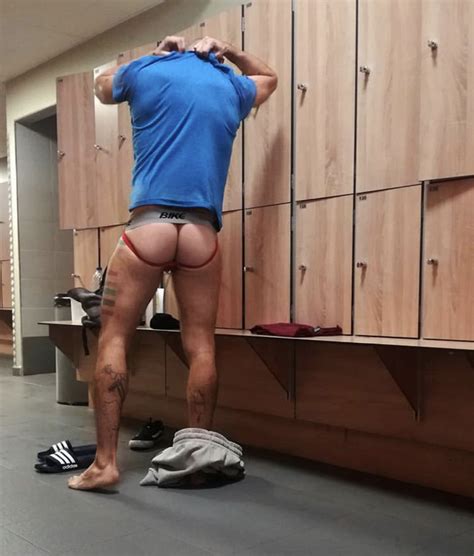Flaunting In The Locker Room Page 334 Lpsg