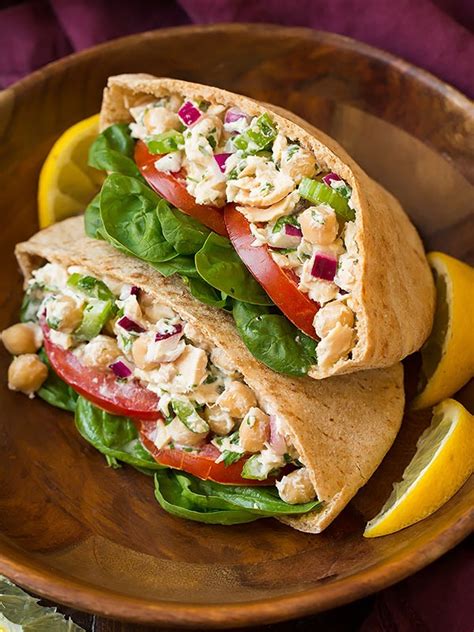 Weekly menu ideas for breakfast, lunch, dinner and snacks to improve your cholesterol and also to help maintain your cholesterol at healthy levels. 25 Tasty And Healthy Lunch Ideas Under 400 Calories | Eat ...