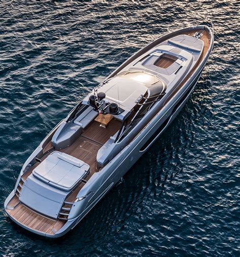 Riva 88 Florida Convertible Yacht American Luxury