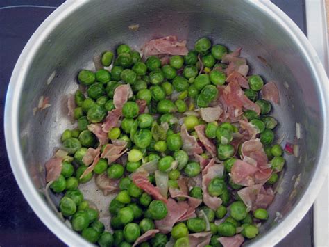 Frische Erbsen mit Parmaschinken und Frühlingszwiebeln von Mathias56