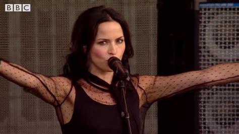 the corrs breathless radio 2 live in hyde park 2015 🎼sam music youtube