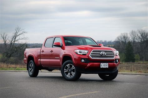 Its interior, just as we said before, is going to feature a lot of on the outside, the 2016 toyota tacoma will borrow heavily from the new 4runner as well as from the tundra. Review: 2016 Toyota Tacoma | Canadian Auto Review