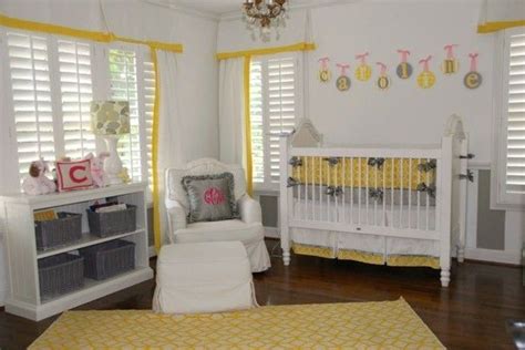 Sie haben bereits eine klare vorstellung, wie der raum aussehen soll. 42 bunte Babyzimmer Deko Ideen für einen farbenfrohen ...