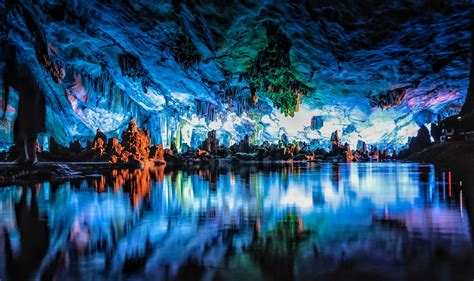 Reed Flute Cave Northwest Of Guilin City China ωнιмѕу ѕαη∂у Avec