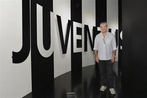 Rossi lascia anche tre figli, sofia elena, maria vittoria e alessandro. Addio a Paolo Rossi, eroe Mundial ⋆ CorriereQuotidiano.it ...