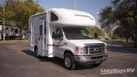 The show price was right at $50,000 making this attractive as a camper and a second vehicle rolled into one. 2010 Four Winds Majestic 19G for sale in Tampa, FL | Lazydays