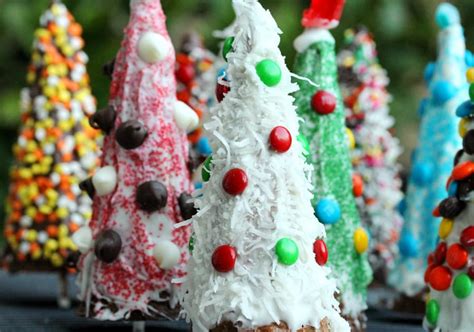 It's perfect for using up any pudding leftovers too. Top 12 Clever Twists to Traditional Gingerbread Houses!