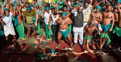 Farmers From Tamil Nadu Stage Nude Protest At Kisan Rally Ayyakannu