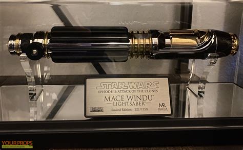 Star Wars Episode 2 Attack Of The Clones Mace Windus Limited Edition