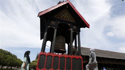 Peninggalan Kerajaan Samudera Pasai Kerajaan Islam Pertama Di Nusantara
