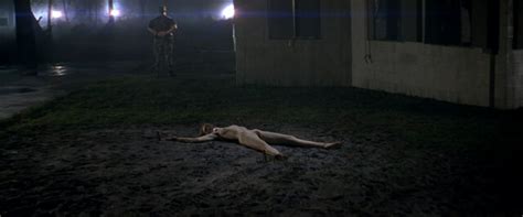 Nude Video Celebs Leslie Stefanson Nude The General S Daughter 1999