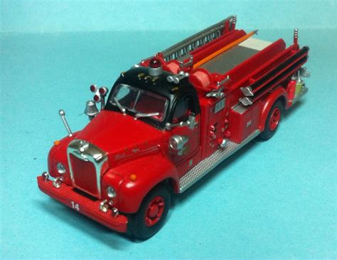 Athearn Mack Fire Engine Chicago Fire Department 187 Toy Fire Trucks