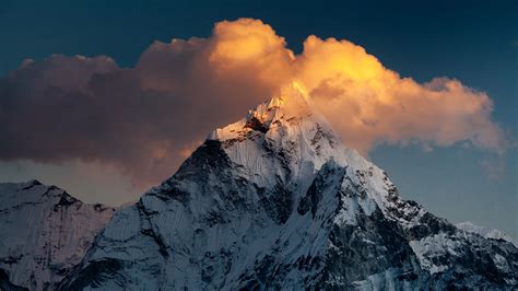 Download Wallpaper 2560x1440 Mountain Top Snow Clouds Khumbu Valley Namche Nepal