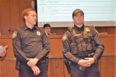 Cullman Council Commends Police Officers Paves Way For Fire Station At Airport The Cullman