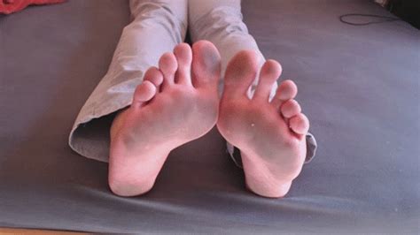 Goddess Rachel Is Interested In The Origins Of A Foot Fetish 1 800 356